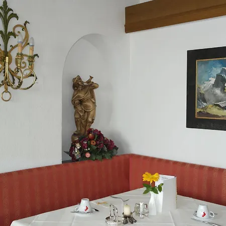 Habhof Hotel 3*